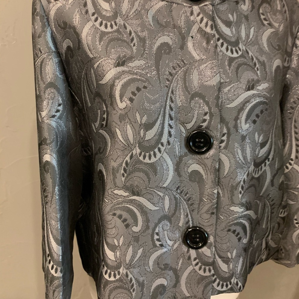 Simply Class - Picture 2 of 5